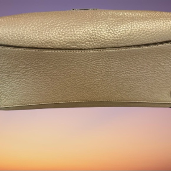 Coach purse - Picture 7 of 10